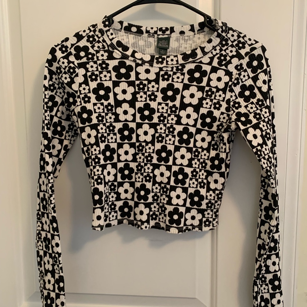 XS Wild Fable Flower Crop Long Sleeve